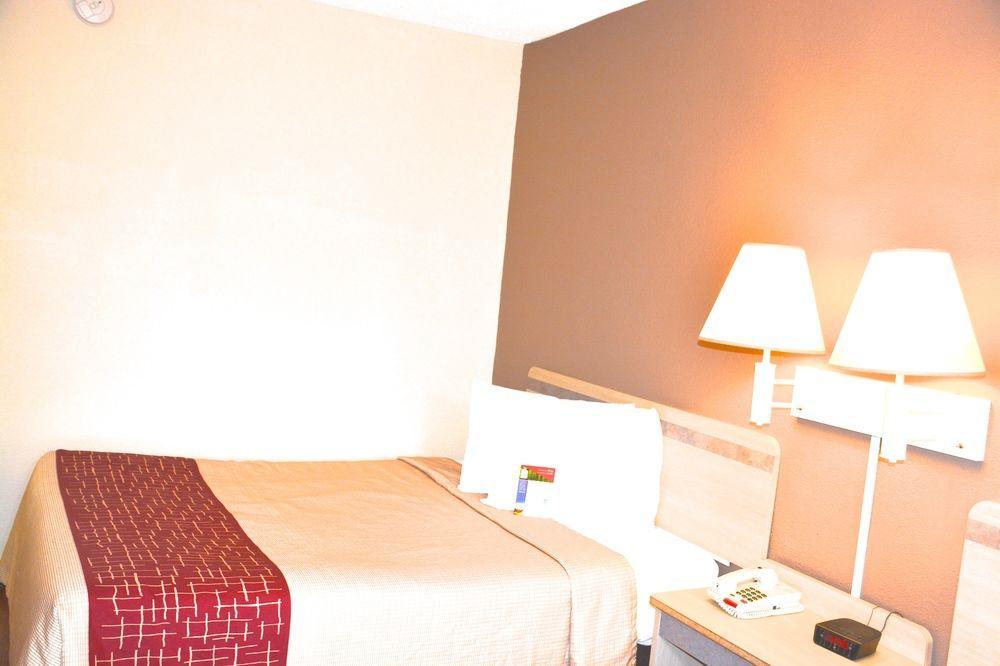 Red Roof Inn Walterboro Buitenkant foto